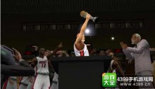 上演全明星对决《NBA2K17》iOS版新年福利发送