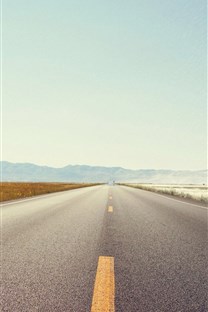 <b>野外公路风景壁纸</b>