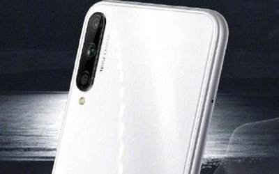 荣耀Play3推出冰岛白配色 4800万像素/11月11日开售
