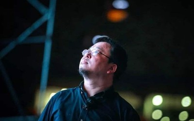罗永浩深夜回应孙宇晨百万年薪邀请 感谢,发币我也会
