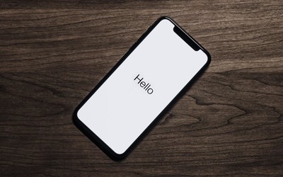 苹果新iPhone或将拥有屏下指纹技术 售价有望破9000