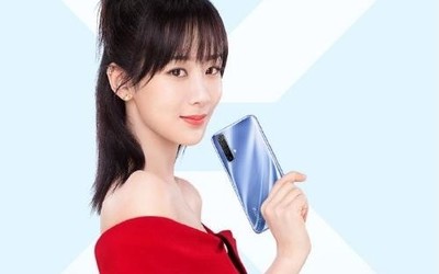 realme真我X50 5G今晚开售 前置超广角镜头2499元起