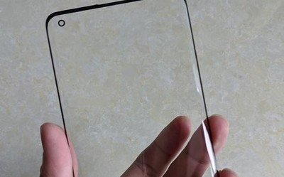OPPO Find X2屏幕盖板曝光 曲面屏下巴更窄孔径更小