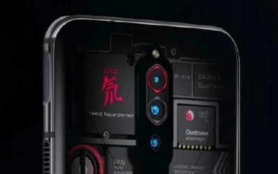 红魔5G游戏手机透明版亮相 内置实体风扇颜值如何？