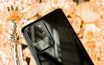 三星S20 Ultra开启预约 100倍变焦120Hz屏幕9999元起