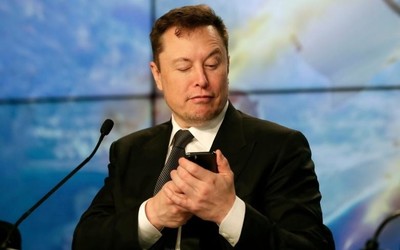 埃隆·马斯克：对于疫情的恐慌是愚蠢的 引来网友批评