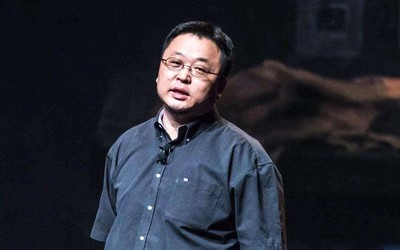 罗永浩否认开直播 卖书做手机听传销课 他的人生很精彩