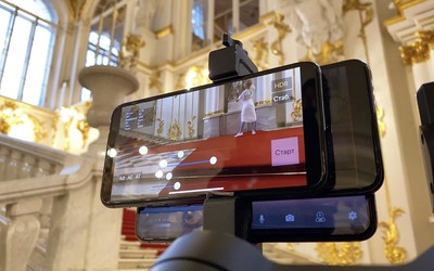 用iPhone 11 Pro一镜到底记录精彩时刻 这续航真没谁了