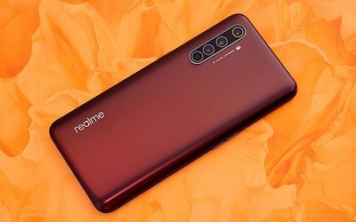 realme 真我X50 Pro 5G明日开售 首发购买送65W套装