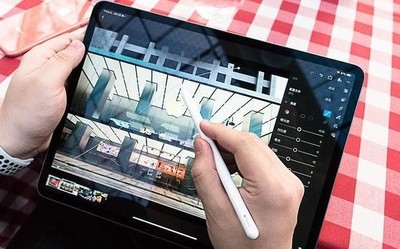 苹果新专利曝光 会变色的玻璃材质Apple Pencil不远了？