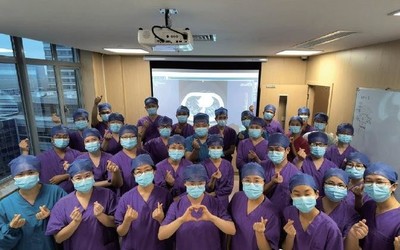 马云再度援手 为十国捐赠180万个口罩等医疗防疫物资
