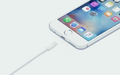 Lightning接口要拜拜是不可能的 iPhone 12仍全系标配