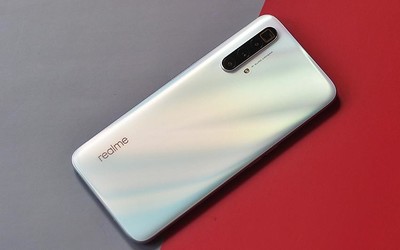 realme X3再曝光！120Hz LCD屏+骁龙855 Plus处理器