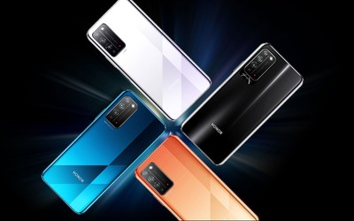 荣耀X10开启预订 麒麟820+90Hz屏售1899元 全是亮点