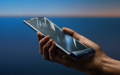 摩托罗拉Razr迭代版本曝光 新技术应用将于9月发布