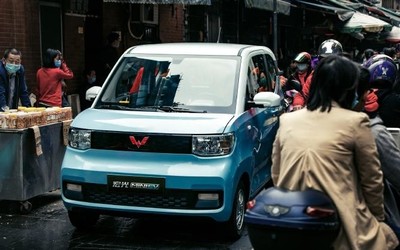 出行代步新选择！五菱宏光MINI EV开启预售 3万元起