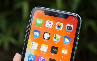 iPhone 12系列机模曝光长相像锤子？罗永浩这样回应