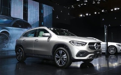 全新北京奔驰GLA正式下线 传统SUV造型+1.3T发动机
