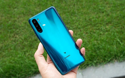 6.8英寸极点屏+极速5G：华为麦芒9你的随身“追剧神器”