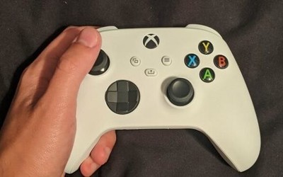 Xbox Series S确认存在？Xbox白色手柄提前偷跑曝光