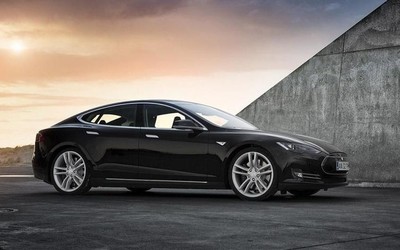 新款特斯拉Model 3带来三项升级！车灯和后备厢有变