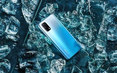 realme真我X7新配色官宣！海屿蓝加持看起来超级清凉