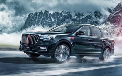 红旗HS 7新款上市 经典设计支持智能驾驶27.58万起