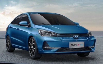 凯翼E5 EV上市：智能互联+低耗节能 13.98万元起