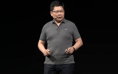 余承东：华为正打造软硬件双轮驱动的全场景智慧生态