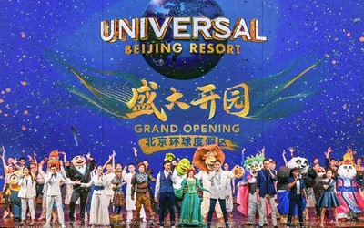 女生出门在外要时刻注意保护自己