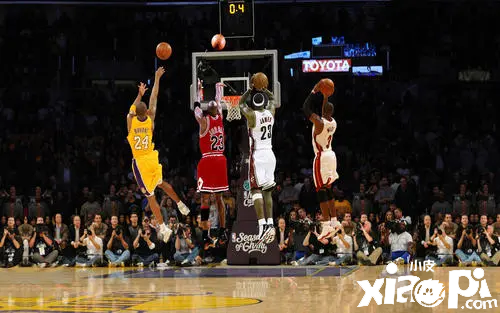 《最强NBA》中如何举办抛投的操纵？
