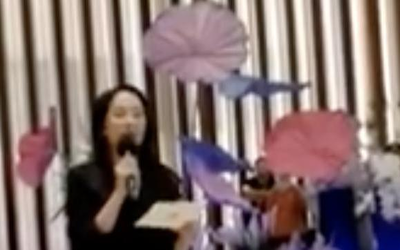 已经乘坐包机从加拿大返回中国