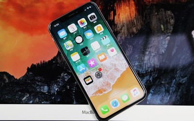 好家伙!首款USB-C版iPhone X卖出去了 成交价55万