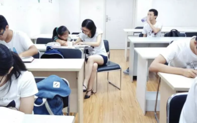 这些培训机构收费时段和教学内容的安排应该和家长协商到位